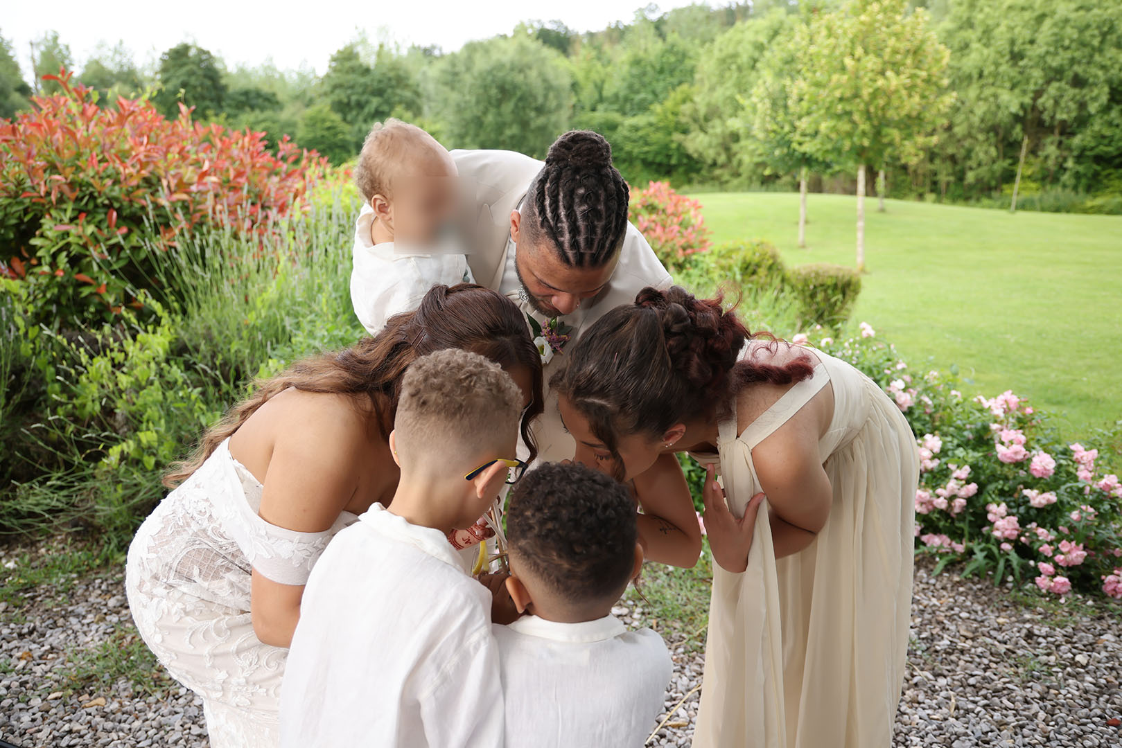 partager un rituel de cérémonie en famille